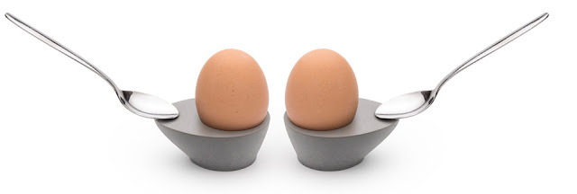 Concrete egg holder