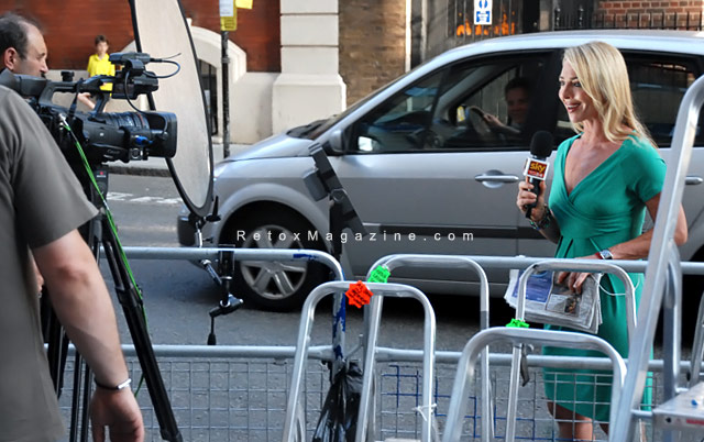 The Royal Baby Watch - Surreal media circus outside hospital, image6