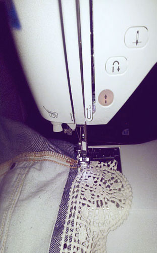 DIY Shorts - sowing machine stitching lace to shorts