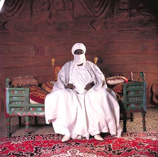 Bouba Abdoulaye, Sultan of Rey-Bouba, Cameroun featured in Daniel Laine’s book African Kings.
