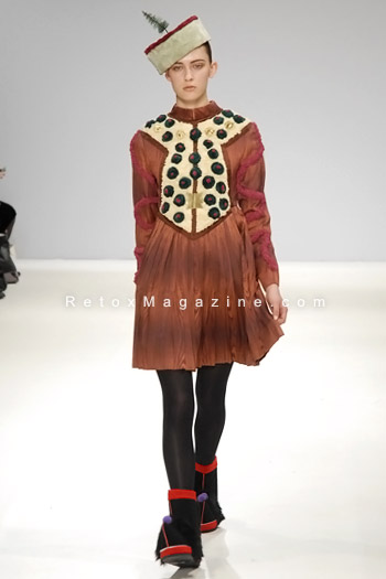 Yeashin, Ones To Watch catwalk show - London Fashion Week, image15