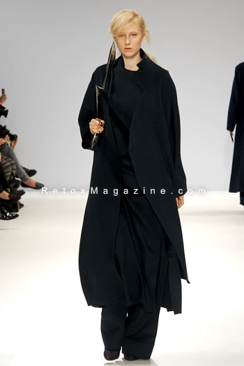 Yifang Wan AW13 Catwalk - London Fashion Week, image18