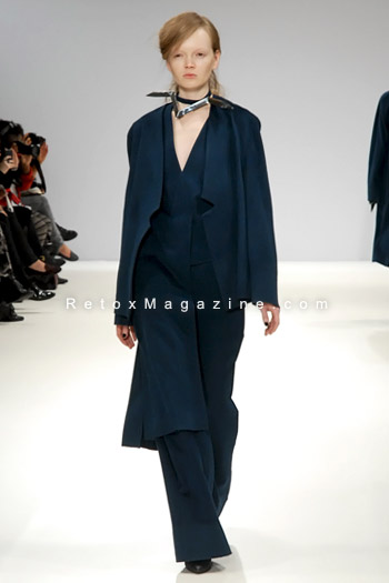 Yifang Wan AW13 Catwalk - London Fashion Week, image2
