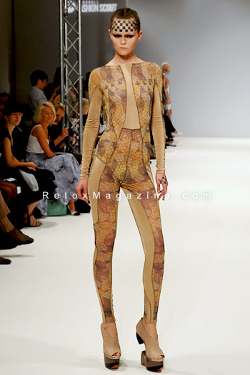 Dans La Vie, London Fashion Week, catwalk image4
