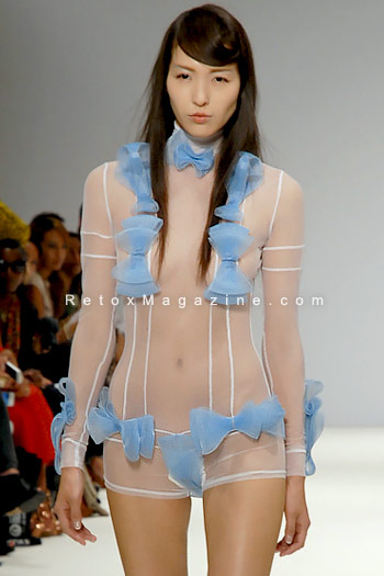 Pam Hogg, London Fashion Week, catwalk image17