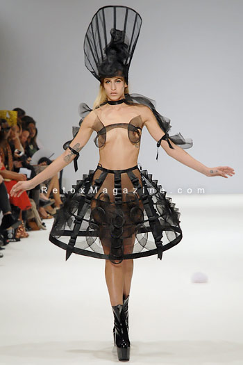 Pam Hogg, London Fashion Week, catwalk image32