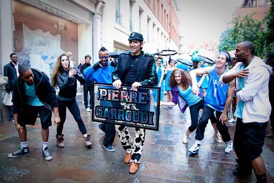 Pierre Garroudi flash mob 2 outdoor fashion showl, image 6