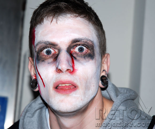 Zombie - Halloween zombie walk in London, photo 6
